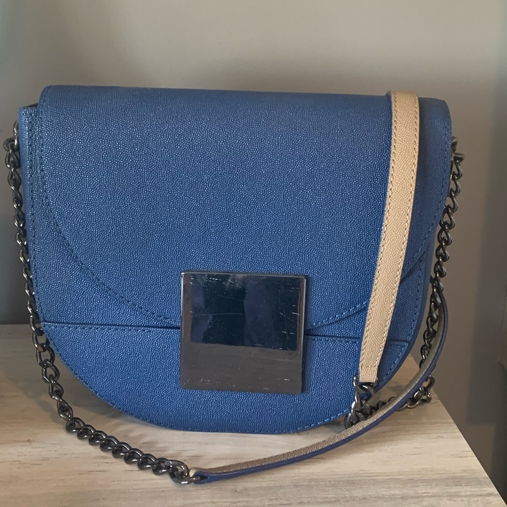 Hand bag